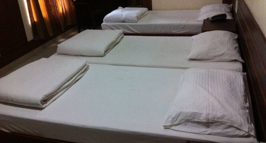 Hotel Sai Gokul, Puttaparthi 5
